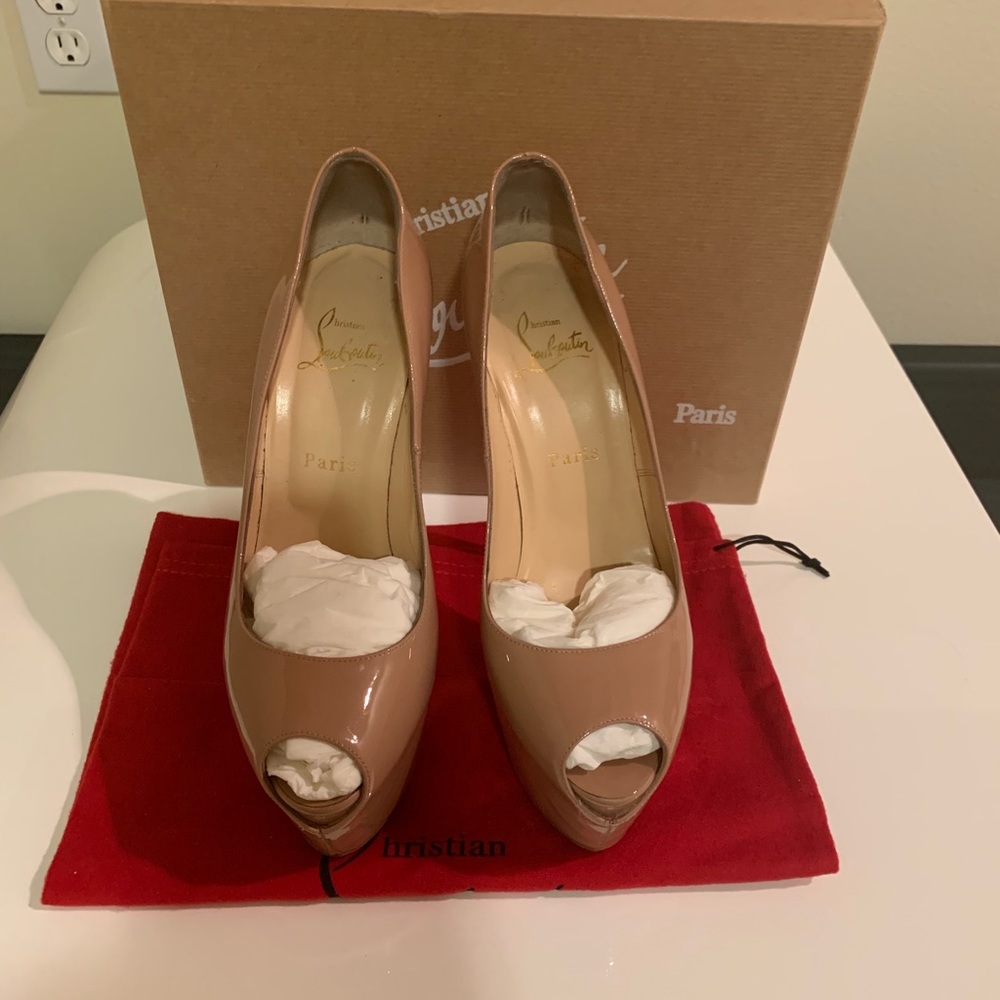 Christian Louboutin, Lady Highness 39